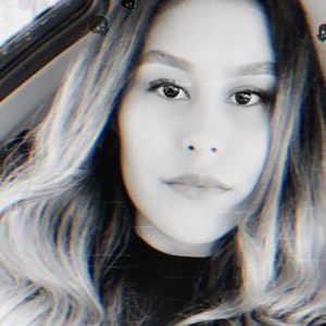 Meet your Posher, Lily